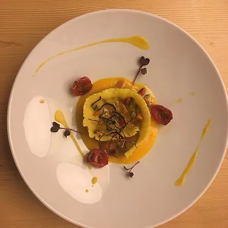 Tofana Отель 4*